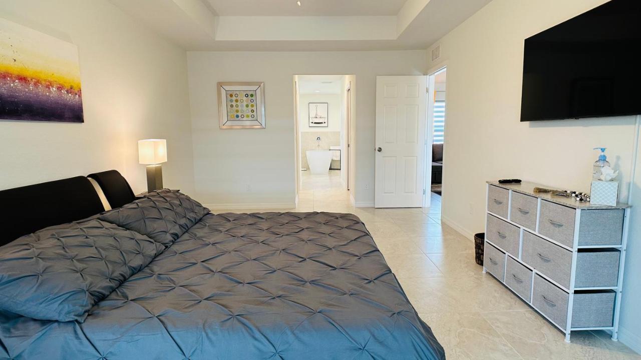 The Salt Life Get Away - Cape Coral, Florida Villa Buitenkant foto
